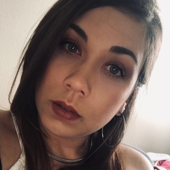 Meet your Posher, Keyshla - Picture 1 of 1